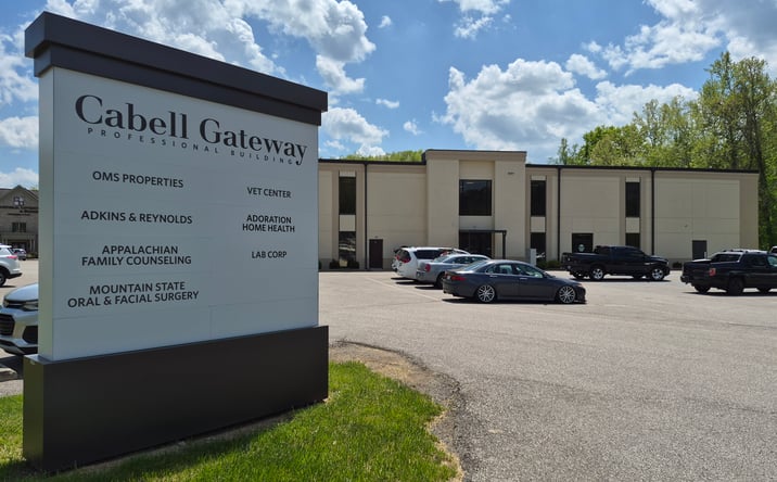 Pictures of Office property located at 3135 16th St, Huntington, WV 25701 for lease - image #1