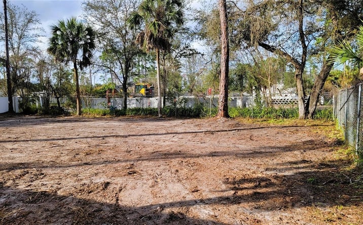 Pictures of Land property located at 416 SALLY ST, PORT CHARLOTTE, FL 33954 for lease - image #1