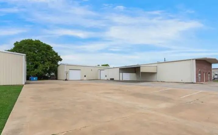 Pictures of Industrial property located at 107 Jersey Dr, Youngsville, LA 70592 for lease - image #1