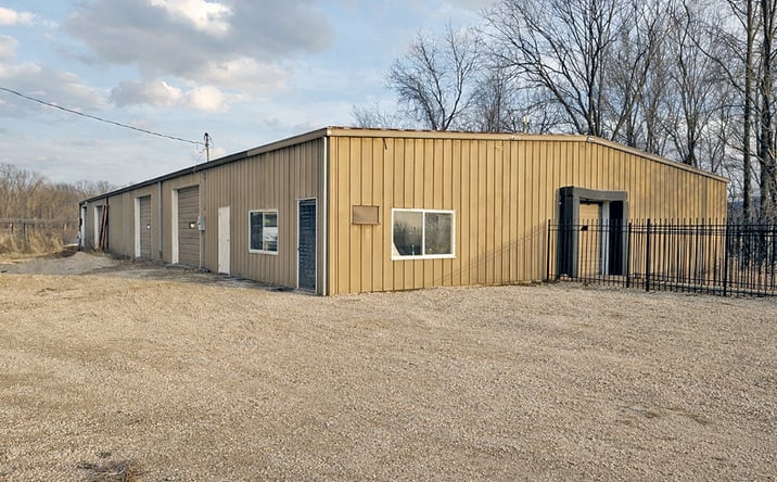 Pictures of Office, Industrial property located at 900 South 45th Street, Mt Vernon, IL 62864 for lease - image #1