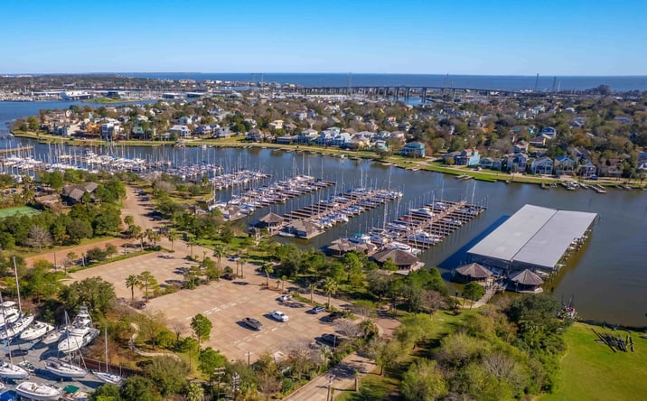 Pictures of Office property located at 1500 Marina Bay Drive, Clear Lake Shores, TX 77565 for lease - image #1
