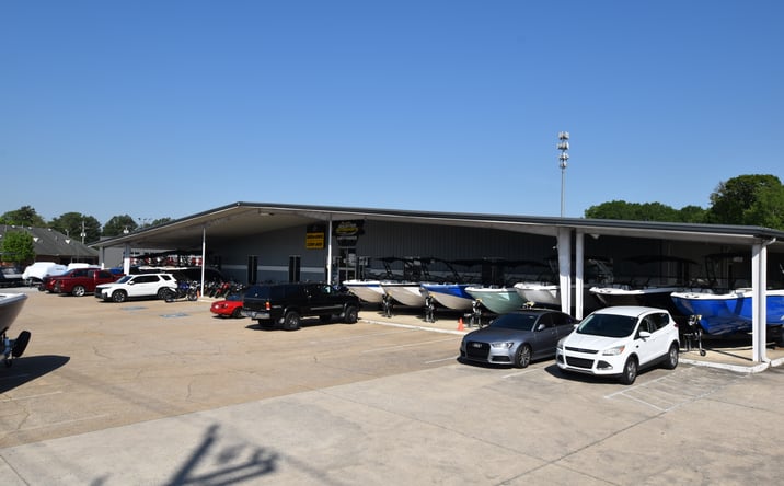 Pictures of Retail, Industrial, Special Purpose property located at 4917 Tennessee 58, Chattanooga, TN 37416 for lease - image #1