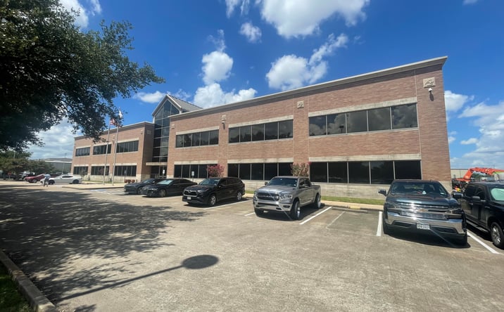 Pictures of Office property located at 900 Georgia Ave, Deer Park, TX 77536 for lease - image #1