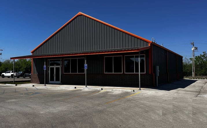 Pictures of Retail property located at 3950 Catclaw Dr, Abilene, TX 79606 for lease - image #1