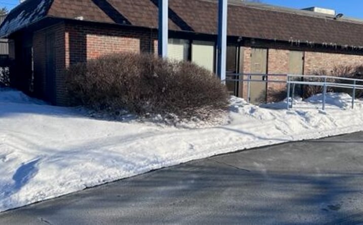 Pictures of Retail property located at 8 Interchange Dr, Lebanon, NH 03784 for lease - image #1
