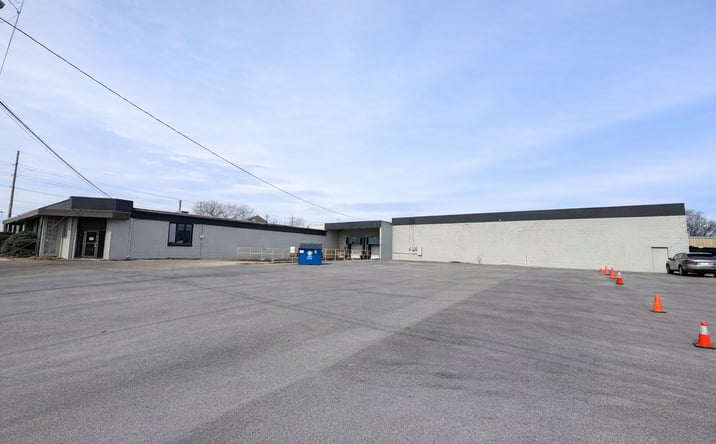 Pictures of Industrial property located at 513 31st Ave, Rock Island, IL 61201 for lease - image #1
