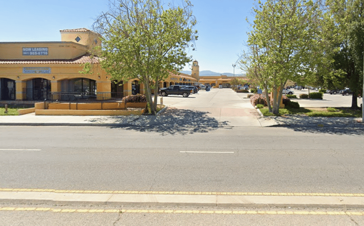 Pictures of Retail property located at 2720 East Palmdale Boulevard, Palmdale, CA 93550 for lease - image #1