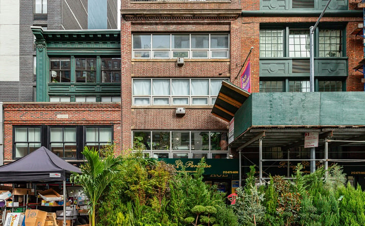 Pictures of Retail, Office property located at 115 W 28th St, New York, NY 10001 for lease - image #1