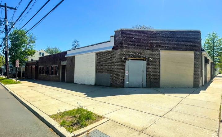 Pictures of Retail property located at 124 Lyons Avenue, Newark, NJ 07112 for lease - image #1