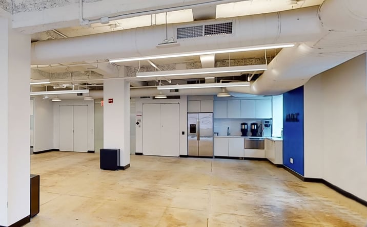 Pictures of Office property located at 211 East 43rd Street, New York, NY 10017 for lease - image #1