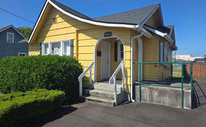 Pictures of Office, Special Purpose property located at 2035 9th Avenue, Longview, WA 98632 for lease - image #1