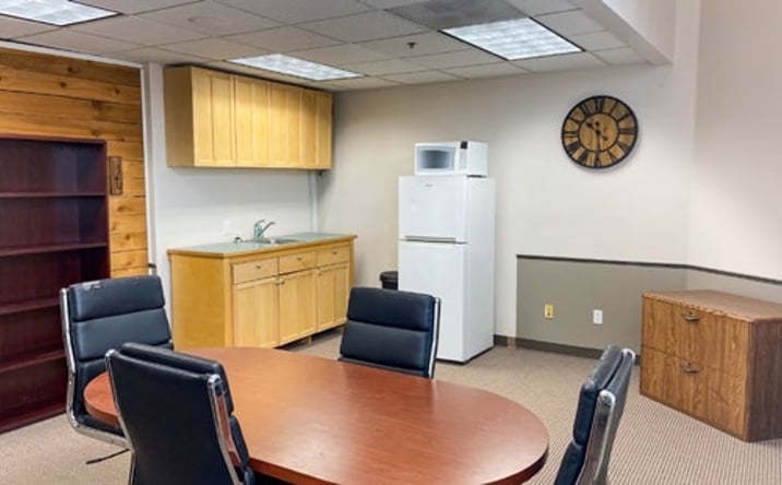Pictures of Retail, Office property located at 100 NE Bend River Mall Dr, Bend, OR 97701 for lease - image #1