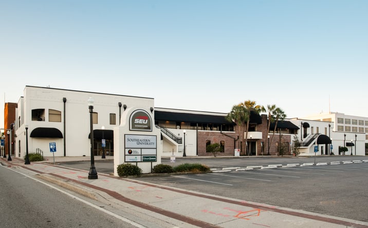 Pictures of Office property located at 101 W MAIN ST, LAKELAND, FL 33815-1536 for lease - image #1
