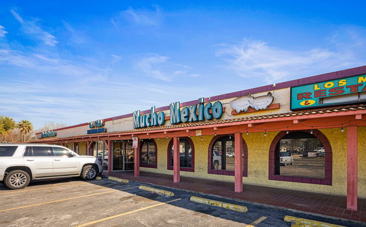 Pictures of Restaurant, Special Purpose property located at 1310 North Wayside Drive, Houston, TX 77020 for lease - image #1