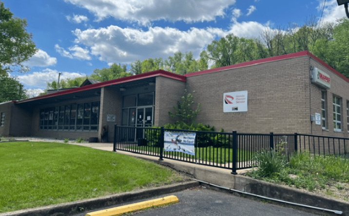Pictures of Special Purpose, Industrial, Retail property located at 520 East Bruceton Road, Pleasant Hills, PA 15236 for lease - image #1
