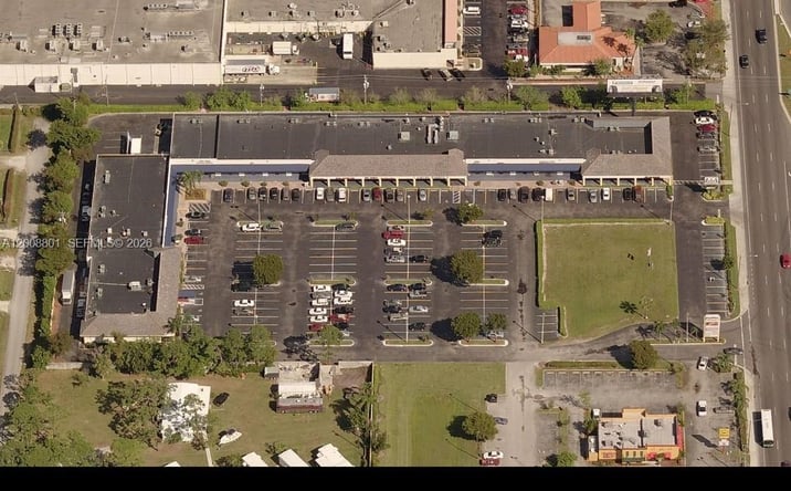 Pictures of Retail, Restaurant property located at 2845 N Military Trl # 4, West Palm Beach, FL 33417 for lease - image #1