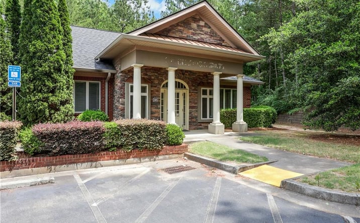 Pictures of Office property located at 4720 Peachtree Industrial Boulevard Unit 305, Berkeley Lake, GA 30071 for lease - image #1