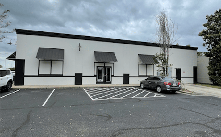 Pictures of Retail, Office, Special Purpose property located at 103 Acadiana Mall Circle, Lafayette, LA 70503 for lease - image #1