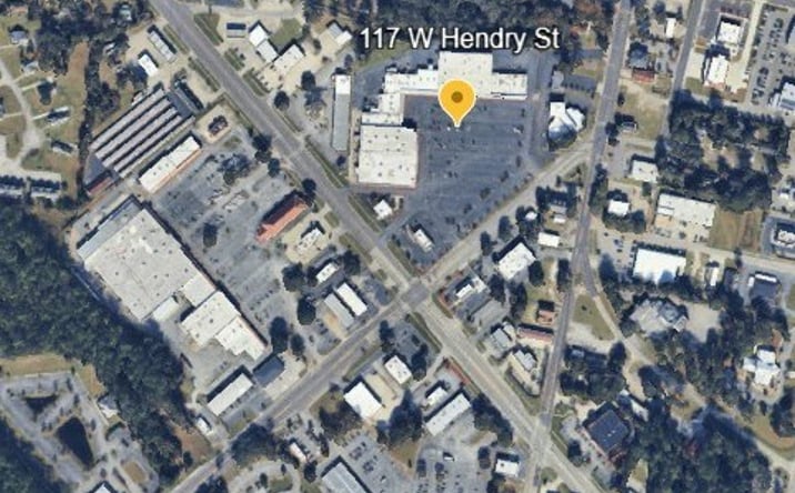 Pictures of Retail property located at 117 West Hendry Street, Hinesville, GA 31313 for lease - image #1