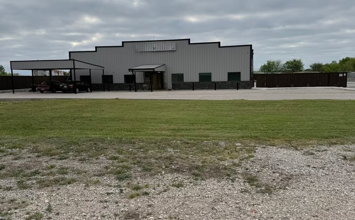 Pictures of Industrial property located at 6850 N. Interstate 35E, Waxahachie, TX 75165 for lease - image #1