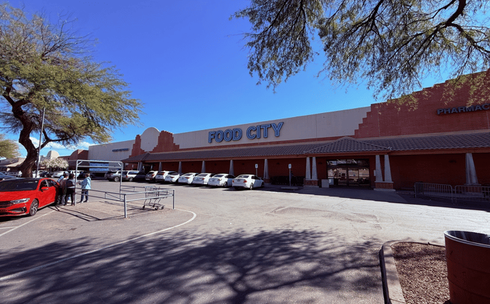 Pictures of Retail property located at 251 - 490 N Grand Court Plaza, Nogales, AZ 85621 for lease - image #1