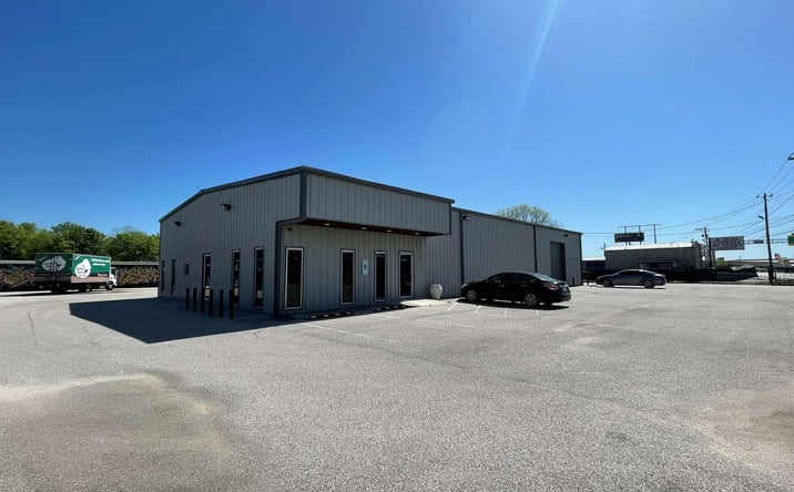 Pictures of Industrial property located at 2363 E State Hwy 71 Service Rd, Del Valle, TX 78617 for lease - image #1