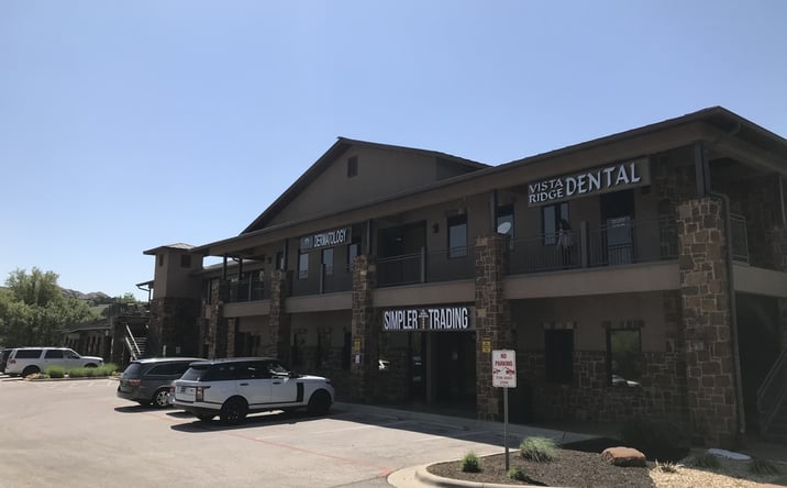 Pictures of Retail property located at 4300 N Quinlan Park Rd, Austin, TX 78732 for lease - image #1