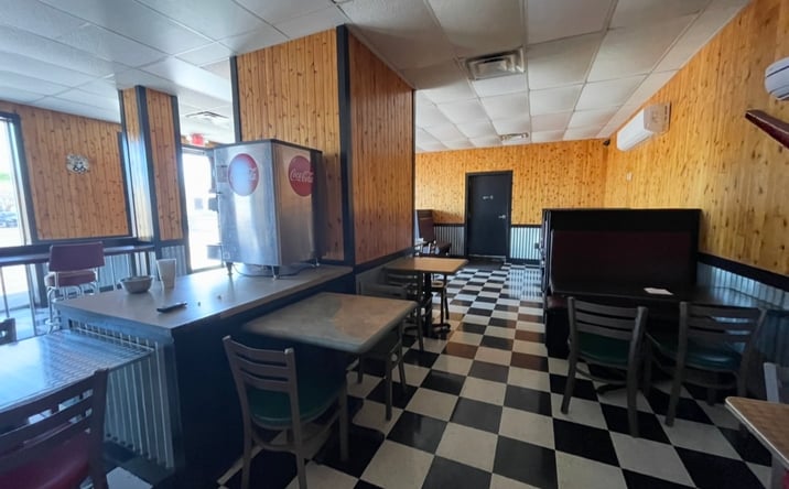 Pictures of Retail, Restaurant property located at 2604 E 11TH ST, TULSA, OK 74104 for lease - image #1