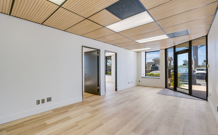 Pictures of Office property located at 4550 Kearny Villa Road, San Diego, CA 92123 for lease - image #1