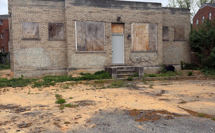 Pictures of Retail, Office, Restaurant property located at 5855 AGER RD, HYATTSVILLE, MD 20782-2600 for lease - image #1