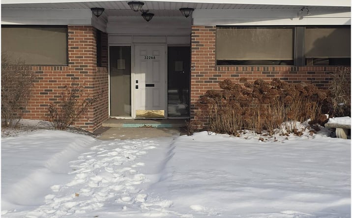 Pictures of Retail, Office property located at 32268 WOODWARD AVE ROYAL OAK MI 48073-0944, ROYAL OAK, MI 48073-0944 for lease - image #1