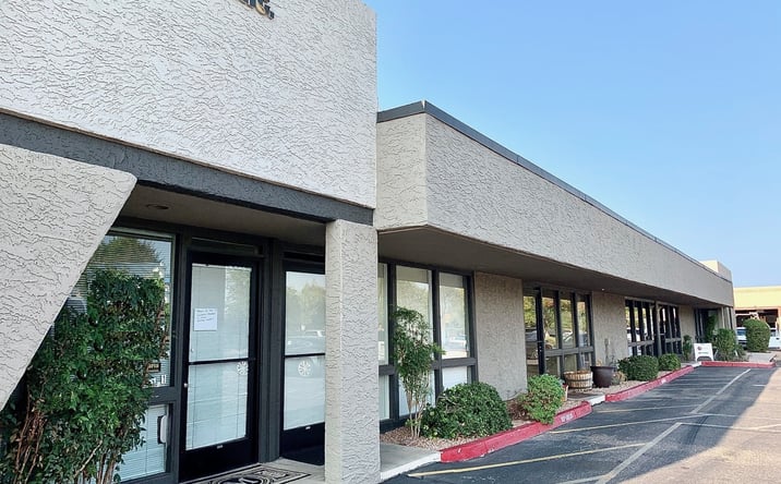 Pictures of Industrial property located at 7735 E Gelding Drive, Scottsdale, AZ 85260 for lease - image #1