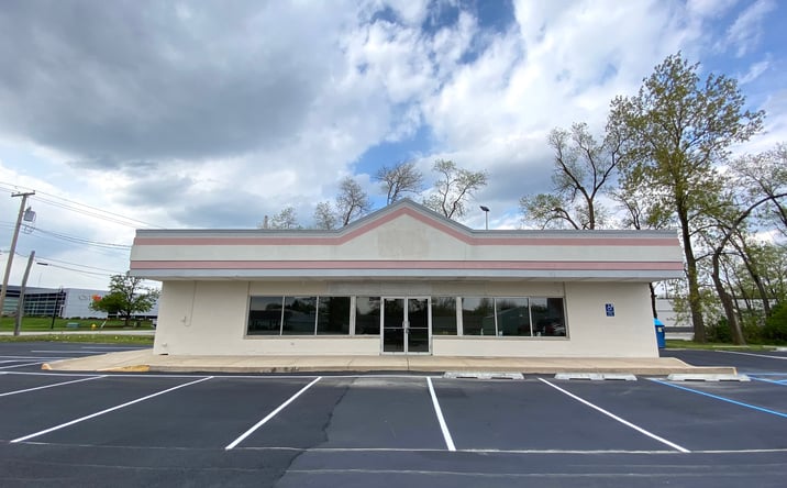 Pictures of Retail, Restaurant, Office property located at 2306 Calumet Avenue, Valparaiso, IN 46383 for lease - image #1