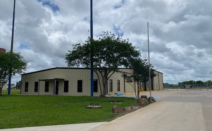 Pictures of Industrial property located at 4355 W Cardinal Dr, Beaumont, TX 77705 for lease - image #1