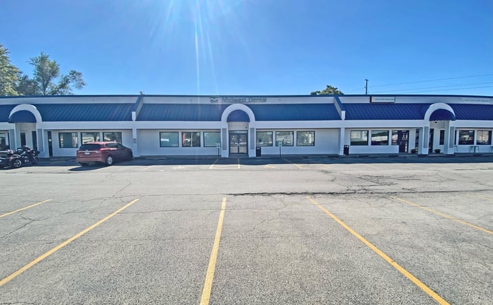 Pictures of Retail, Office property located at 3216 Court Street, Pekin, IL 61554 for lease - image #1