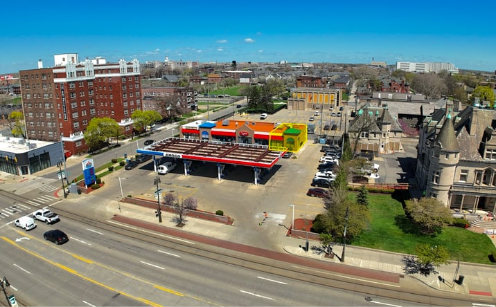 Pictures of Retail, Restaurant property located at 5564 WOODWARD AVE, DETROIT, MI 48202-3804 for lease - image #1
