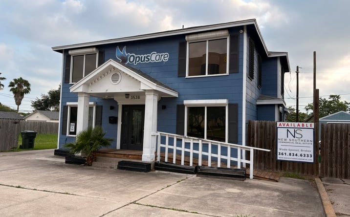 Pictures of Office property located at 3538 S ALAMEDA ST, CORPUS CHRISTI, TX 78411-1722 for lease - image #1