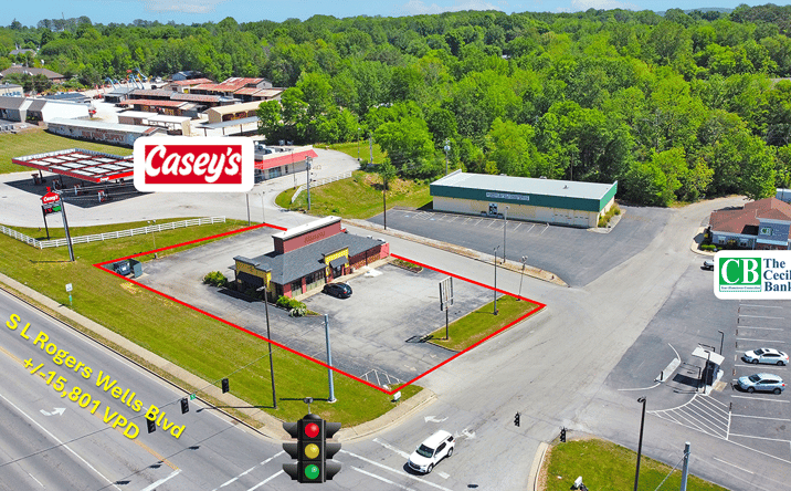 Pictures of Retail, Restaurant property located at 597 South L Rogers Wells Boulevard, Glasgow, KY 42141 for lease - image #1