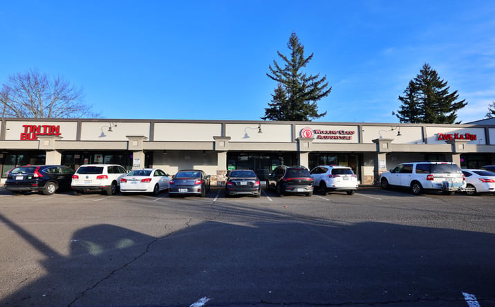 Pictures of Retail property located at 2240 Southeast 182nd Avenue, Portland, OR 97233 for lease - image #1