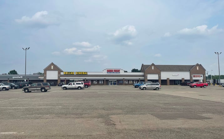 Pictures of Retail property located at 203 N US-131 Highway Suite 221, Three Rivers, MI 49093 for lease - image #1