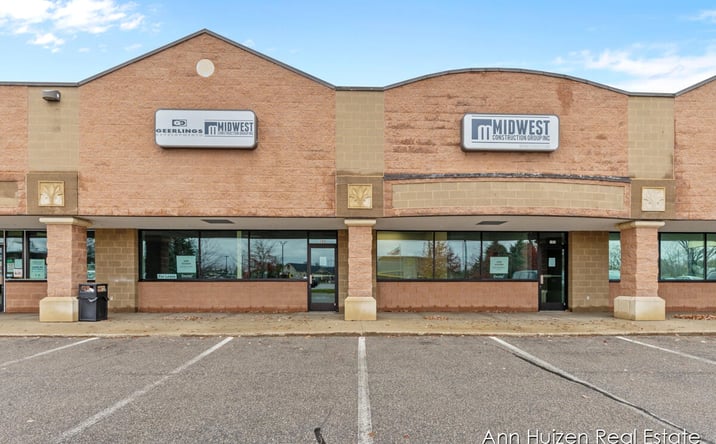 Pictures of Retail, Restaurant, Office property located at 8516 Homestead Drive 2-4, Zeeland, MI 49464 for lease - image #1