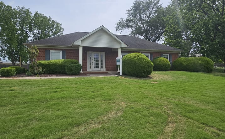 Pictures of Retail, Office, Special Purpose property located at 970 HWY 20, TUSCUMBIA, AL 35674-6092 for lease - image #1