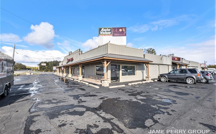 Pictures of Retail, Office, Industrial property located at 1201 S State Road 5, Ionia, MI 48846 for lease - image #1