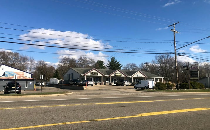 Pictures of Retail property located at 1504 Capital Avenue NE 110, Battle Creek, MI 49017 for lease - image #1