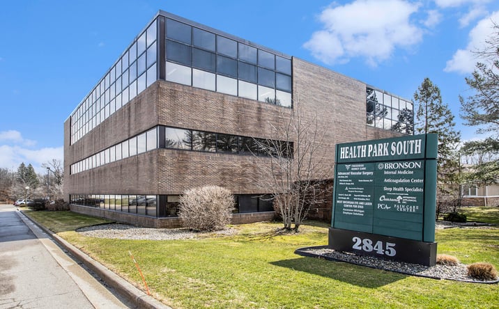 Pictures of Office property located at 2845 Capital Avenue SW Upper, Battle Creek, MI 49015 for lease - image #1