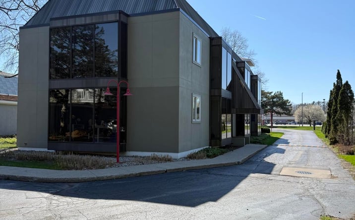 Pictures of Office property located at 1014 S Beacon Boulevard, Grand Haven, MI 49417 for lease - image #1
