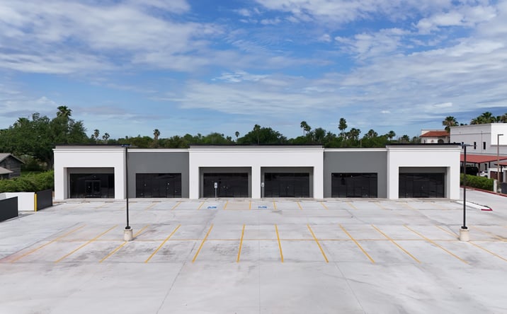 Pictures of Retail property located at 2205 N Bryan Road Unit 1, Mission, TX 78572 for lease - image #1
