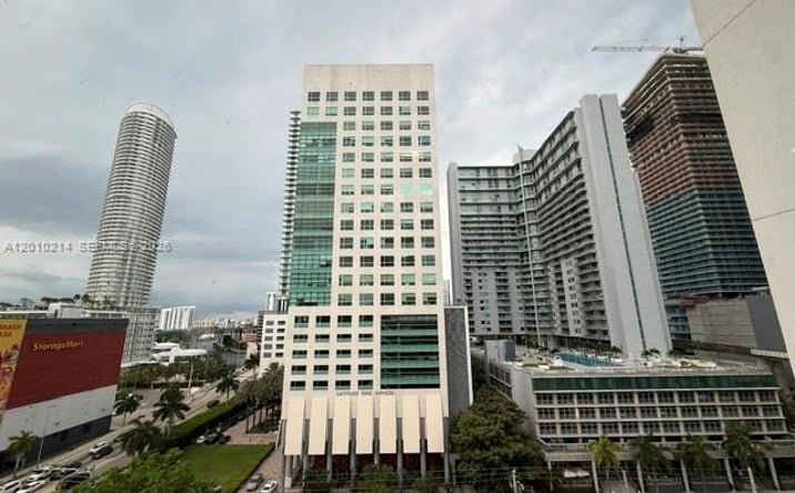 Pictures of Office property located at 175 SW 7th St # 1605, Miami, FL 33130 for lease - image #1