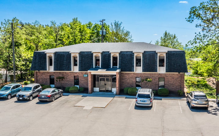 Pictures of Office, Special Purpose property located at 2129 Electric Road Southwest, Cave Spring, VA 24018 for lease - image #1