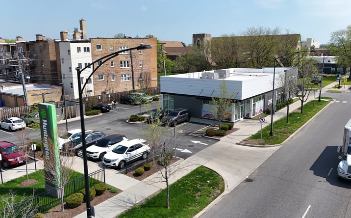 Pictures of Retail, Restaurant property located at 2910 West Peterson Avenue, Chicago, IL 60659 for lease - image #1